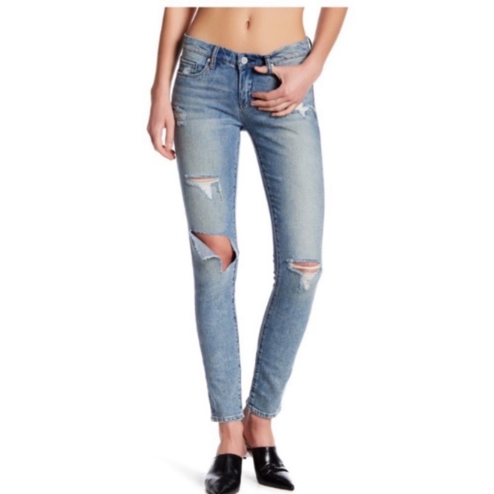 BLANKY NYC ANTHRO Skinny Classique Distressed Jean